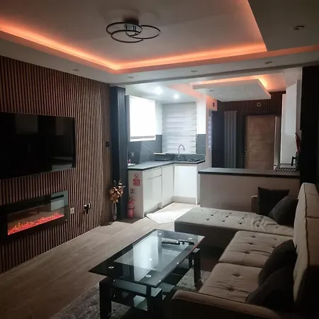 Uniq 3 Bedroom House In Central Watford ,15Min To London Euston , Close To Harry Potter Exterior foto