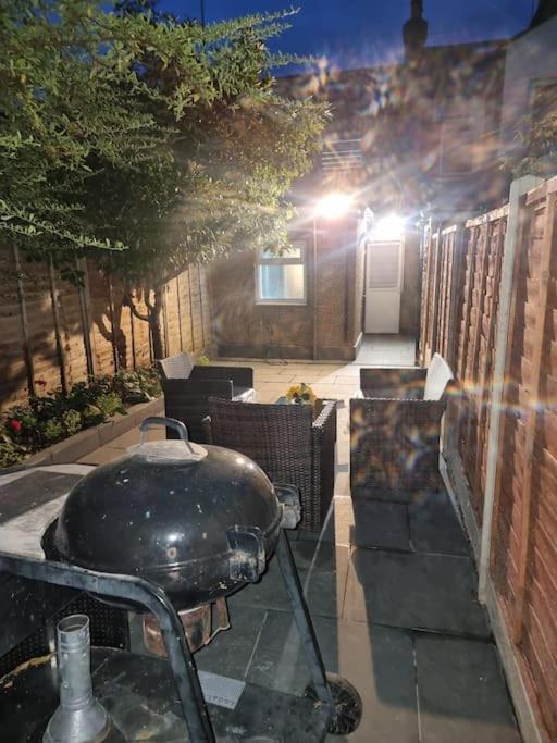Ferienhaus Uniq 3 Bedroom House In Watford ,15min To London Euston , Close To Harry Potter
