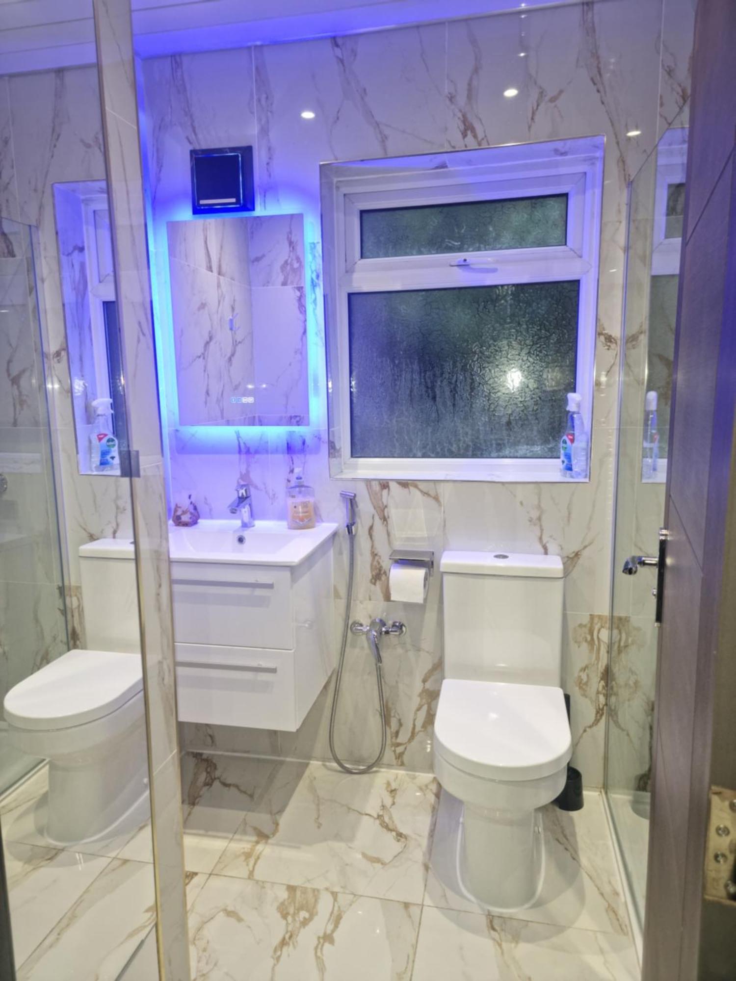 Uniq 3 Bedroom House In Watford ,15min To London Euston , Close To Harry Potter *